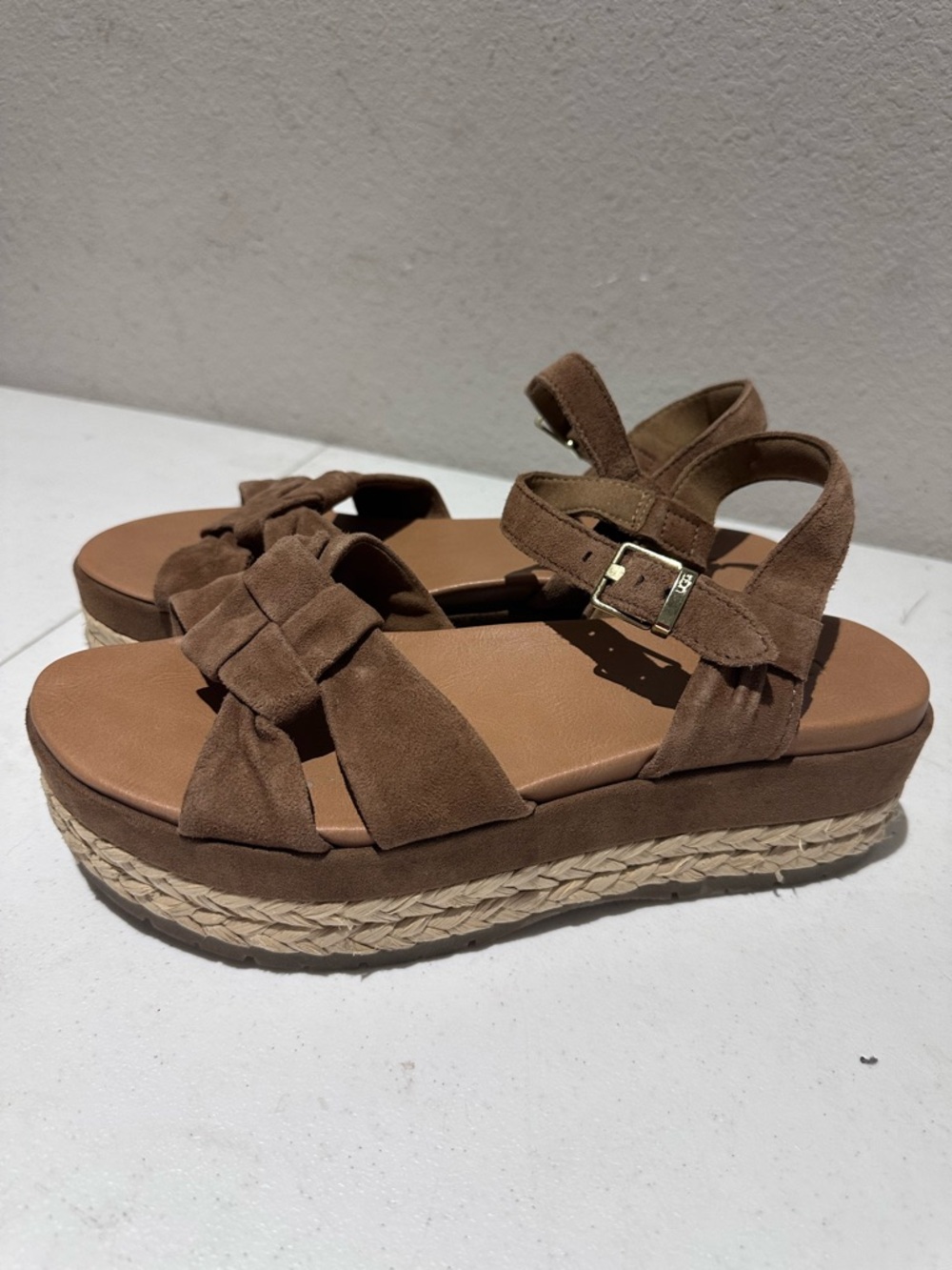 UGG neusch wedge sandal chestnut brown 10